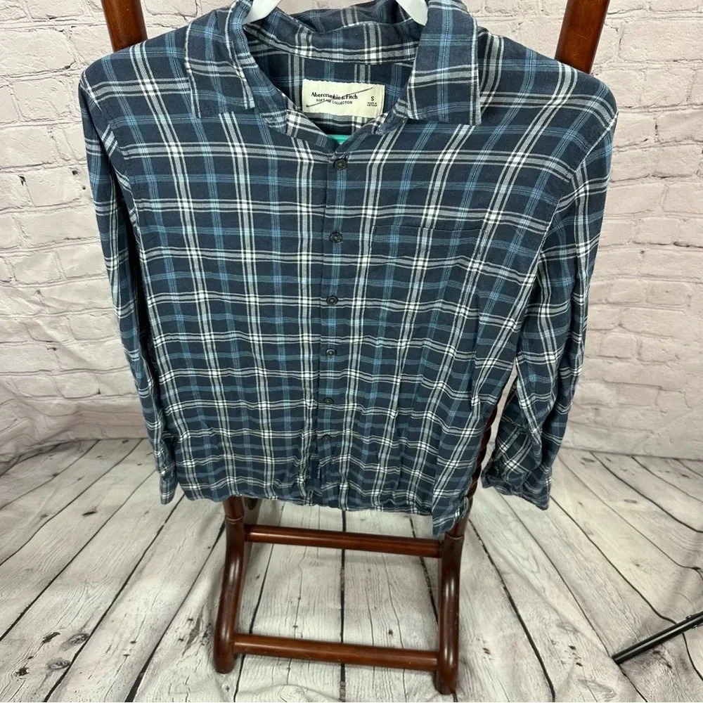 abercrombie & fitch mens small long sleeve